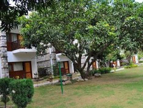 Corbett Suman Grand Hotel Corbett National Park Buitenkant foto