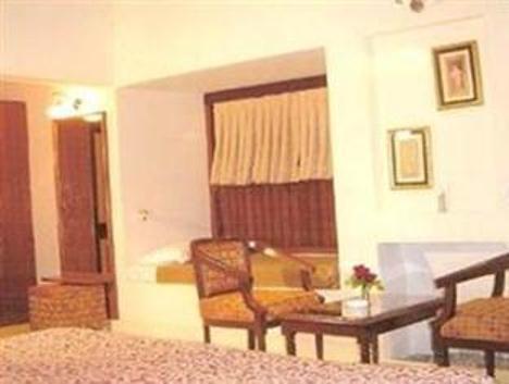 Corbett Suman Grand Hotel Corbett National Park Buitenkant foto