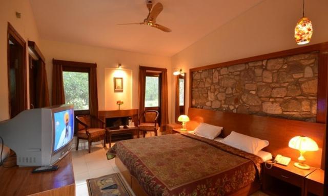 Corbett Suman Grand Hotel Corbett National Park Kamer foto