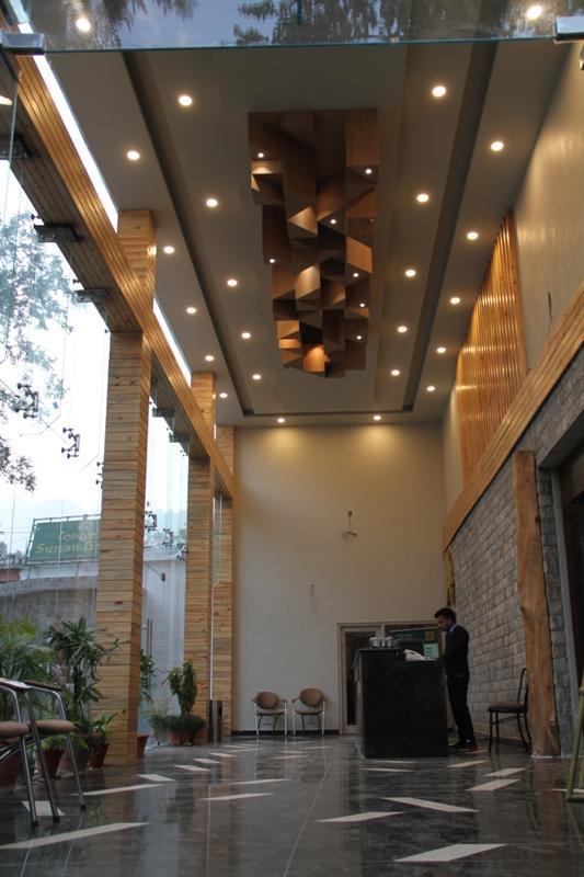 Corbett Suman Grand Hotel Corbett National Park Buitenkant foto